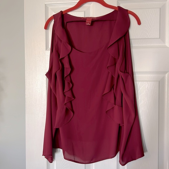 Saks Fifth Avenue Tops - Saks Fifth Avenue Cold shoulder ruffle front blouse